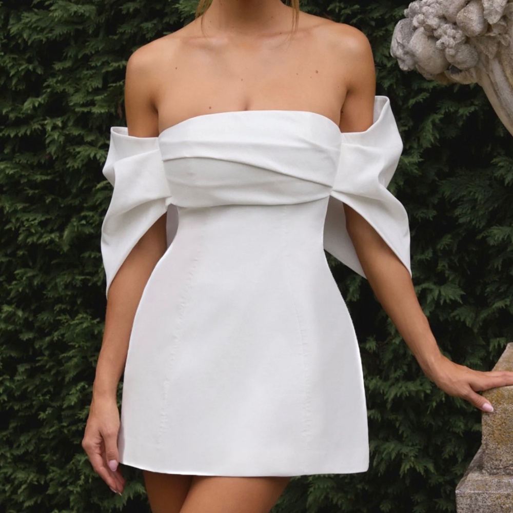 Baby Boo Brielle White mini dress